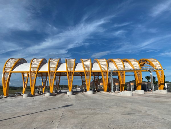 Triển khai thu phí dịch vụ sử dụng đường bộ cao tốc Tiên Yên - Móng Cái