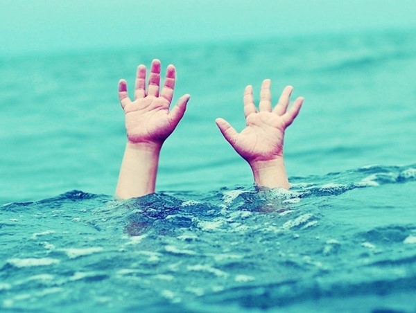 Thái Bình: 2 học sinh lớp 6 tử vong do đuối nước ở hồ điều hòa