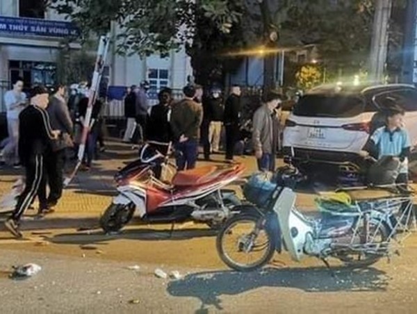 CLIP: Vụ tai nạn khiến 5 người thương vong ở Quảng Ninh