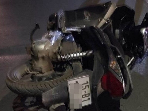 Hải Phòng: Tài xế đi ngược chiều, lao xe vào Cảnh sát giao thông