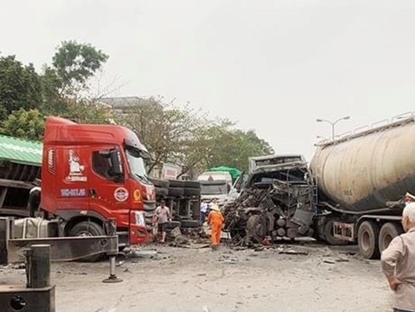 Hải Dương: Trong một ngày liên tiếp xảy ra tai nạn giao thông khiến 3 người thương vong