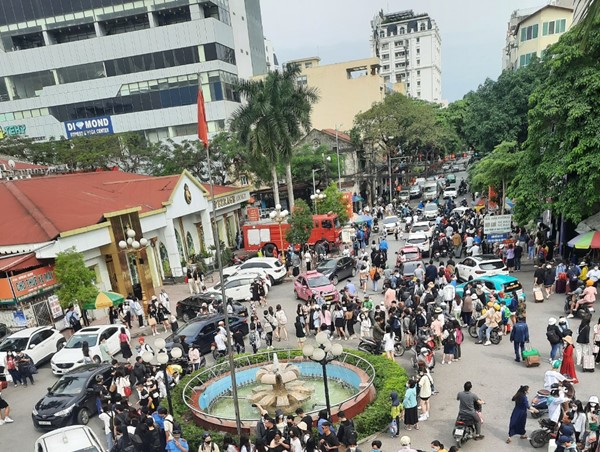 Hải Phòng: Giảm 10% giá vé cho hành khách nhân dịp Lễ hội Hoa phượng đỏ