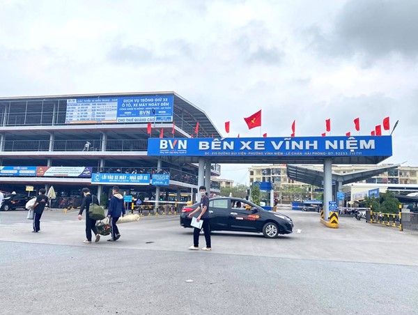 Hải Phòng: Đình chỉ khai thác chuyến và thu hồi phù hiệu của 6 đơn vị