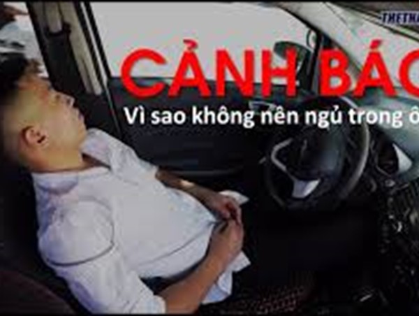 Hải Phòng: 3 bố con ngủ trong xe ô tô qua đêm khiến 1 người con tử vong