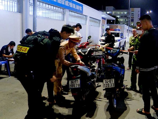 Quảng Ninh: Xử lý nghiêm tình trạng lạng lách đánh võng ở trẻ vị thành niên 