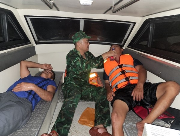 Hải Phòng: Kịp thời cứu sống 2 ngư dân gặp nạn