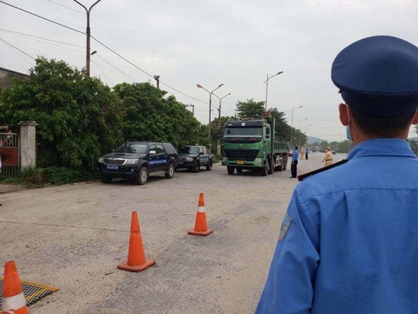 Hải Dương: Xử phạt một doanh nghiệp vượt tải trọng trên 150%