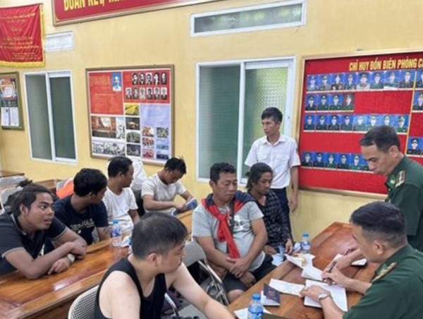 Hải Phòng: Giải cứu các thuyền viên trên tàu bị gặp nạn trên biển