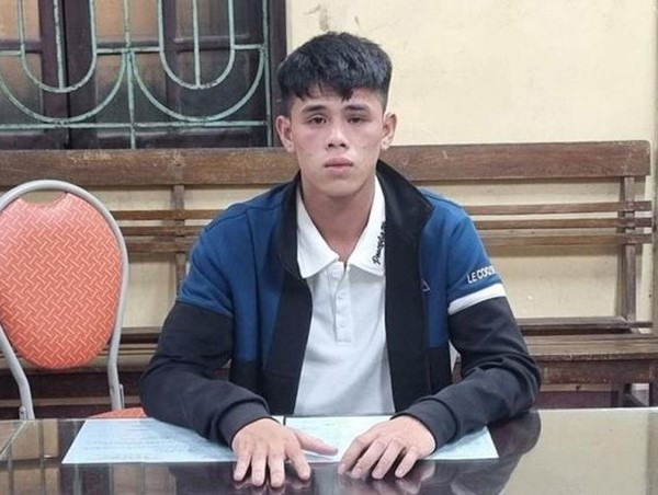 Nam thanh niên không đội mũ bảo hiểm, tông cán bộ công an trọng thương để trốn kiểm tra nồng độ cồn