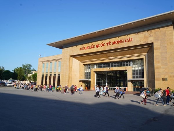 Quảng Ninh phát triển du lịch bằng xe tự lái