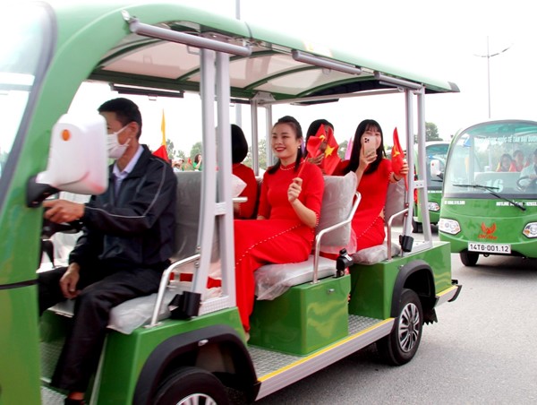 Khởi động công năng xuất, nhập cảnh hành khách qua cửa khẩu quốc tế Móng Cái