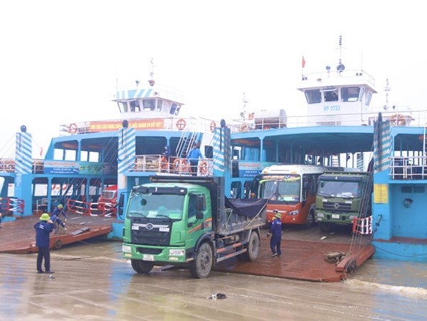 Hải Phòng: Thuê thêm phà phục vụ vận tải hành khách tại bến Đồng Bài – Cái Viềng