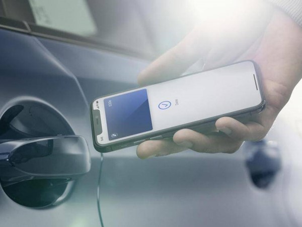 Apple tích hợp tính năng mở khoá cửa xe BMW trên Iphone