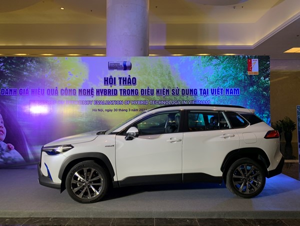 Xe xăng lai điện hoàn toàn phù hợp với giao thông Việt Nam