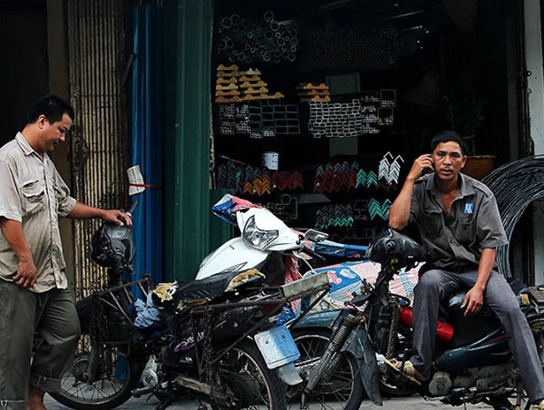 Kiểm tra định kỳ, kiểm soát khí thải xe máy: Cần rõ lộ trình, khả thi