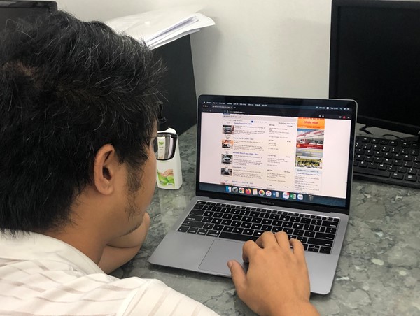 Mua ô tô chạy xe công nghệ mùa dịch: Không có thu nhập, đau đầu trả lãi ngân hàng