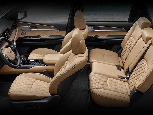 Xe 5 chỗ được chở 6 người không?