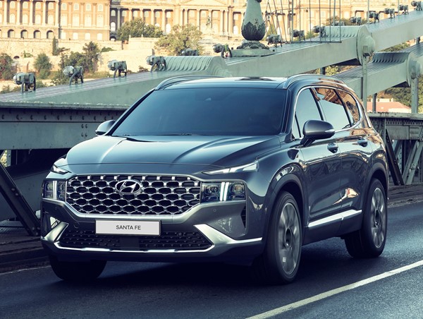 Hơn 700 xe Santa Fe bị triệu hồi liên quan tới lỗi kỹ thuật tại Mỹ