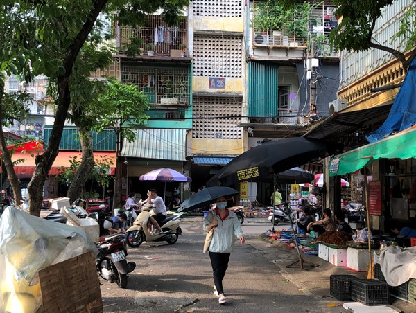 Chợ cóc gây mất vệ sinh, ảnh hưởng cuộc sống tại phường Nghĩa Tân