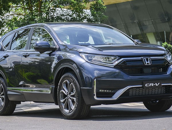 Thị trường ô tô cuối năm: Nơi giảm, nơi tăng