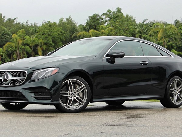 48 chiếc Mercedes-Benz E350 đời 2018 bị triệu hồi