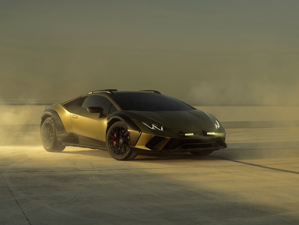 Siêu xe địa hình Lamborghini Huracan Sterrato 2023 “trình làng”