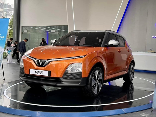 VinFast VF5 Plus lần đầu tiên được trưng bày tại Việt Nam