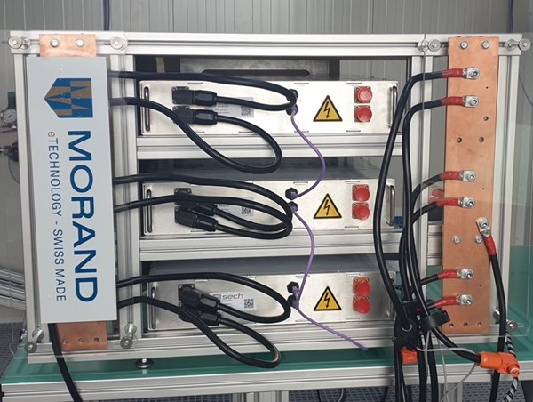 Sạc pin ô tô điện nhanh hơn xe đổ xăng?