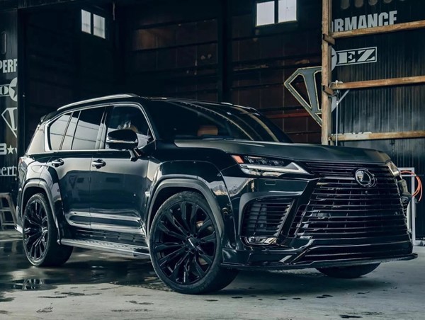Gói độ carbon “siêu ngầu” Liberty Walk cho Lexus LX 600 