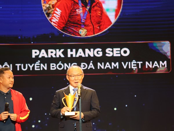 HLV Park Hang-seo được vinh danh ở Cúp Chiến thắng 2022 