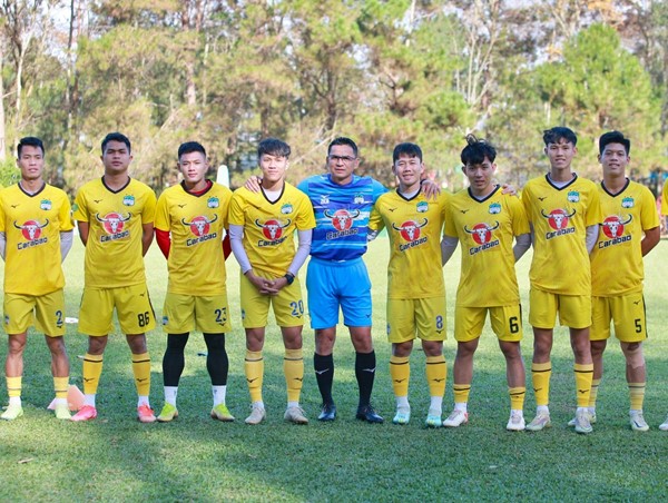 HAGL xem xét bỏ V-League vì nhà tài trợ bị cấm 