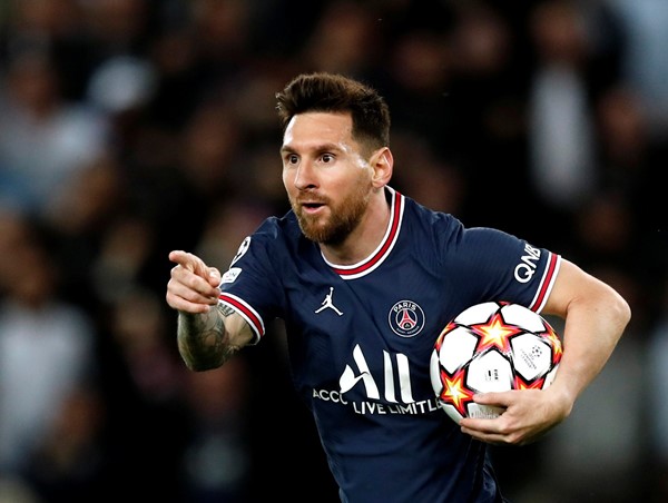 PSG bắt đầu đàm phán để “giữ chân” Messi 