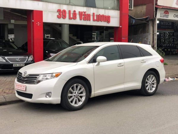 Lợi nhuận trung bình mỗi xe bán ra của Toyota chỉ bằng 1/5 Tesla