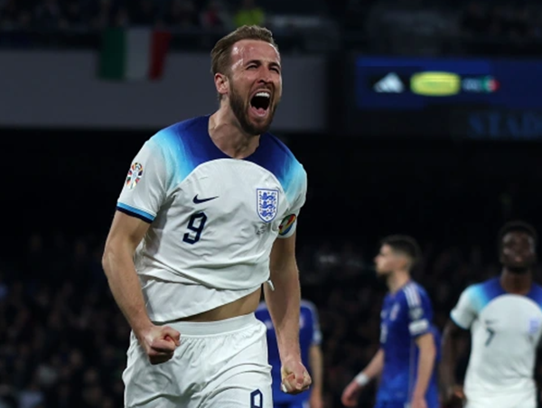 Harry Kane trở thành chân sút vĩ đại nhất lịch sử của ĐT Anh