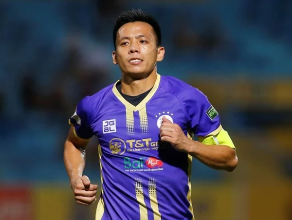 Văn Quyết bị cấm thi đấu hết giai đoạn 1 của V-League 2023