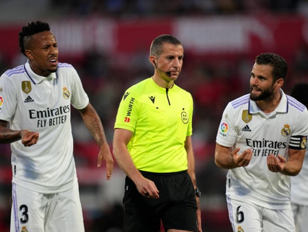 Thua thảm, Real hết cơ hội vô địch