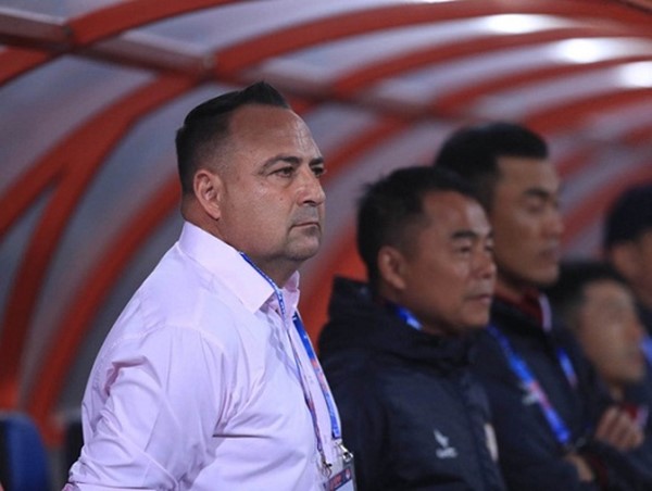 “Thuyền trưởng” người Brazil bất ngờ chia tay Công an Hà Nội