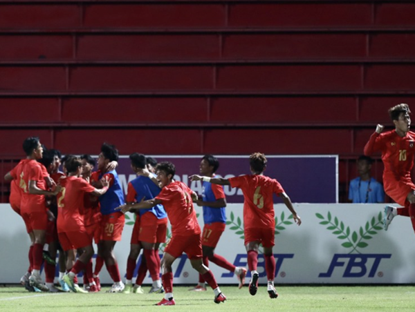 Đội bóng cuối cùng góp mặt tại bán kết môn bóng đá nam SEA Games 32