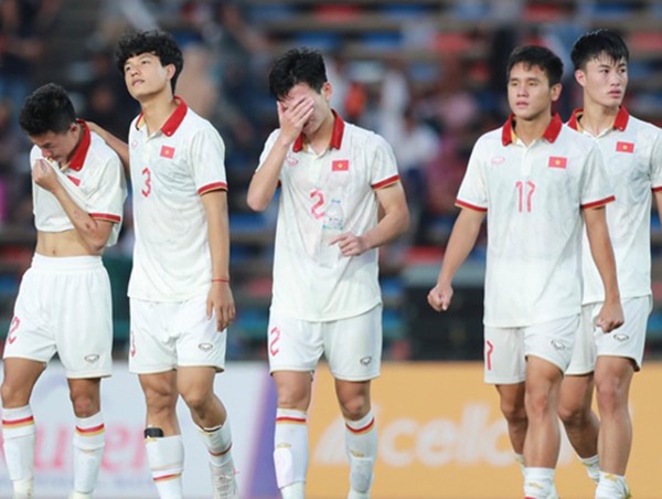 U22 Việt Nam - U22 Myanmar: Đứng lên từ thất bại