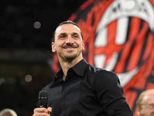 Ibrahimovic chính thức tuyên bố giải nghệ