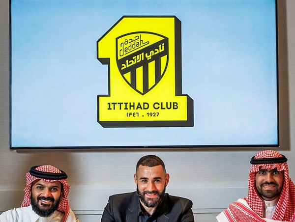 Benzema nhận lương 200 triệu euro/năm tại Saudi Arabia