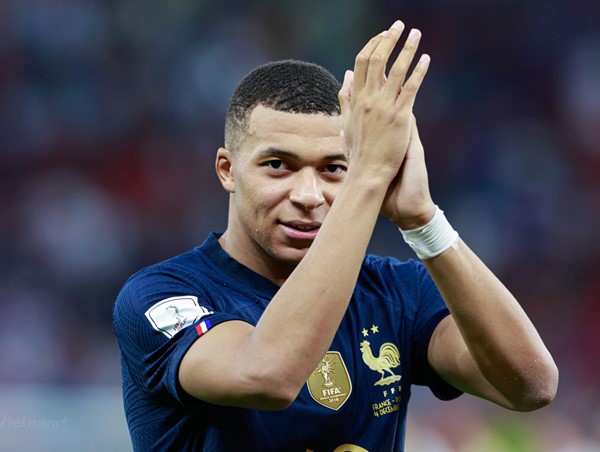 Kylian Mbappe sắp bị PSG thanh lý ngay trong mùa Hè