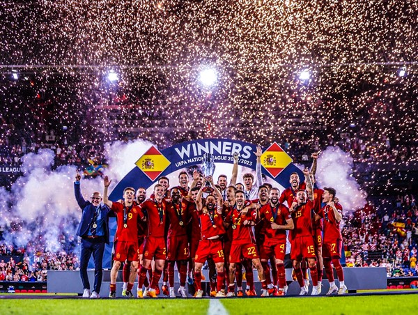 Tây Ban Nha lần đầu vô địch Nations League