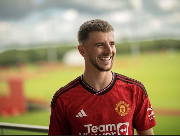 Man United chính thức công bố “bom tấn” Mason Mount