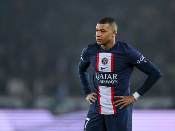 PSG quyết định rao bán Mbappe