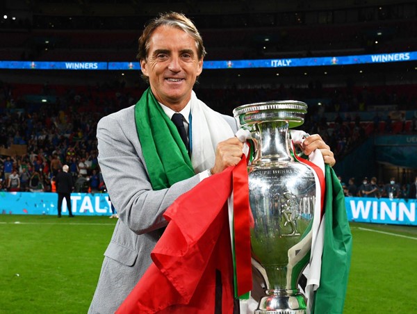 HLV trưởng đội tuyển Italia bất ngờ từ chức