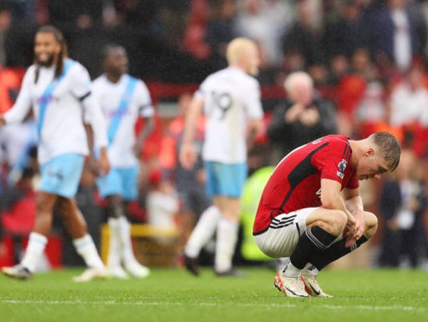 Man Utd thất bại ê chề ngay trên sân nhà