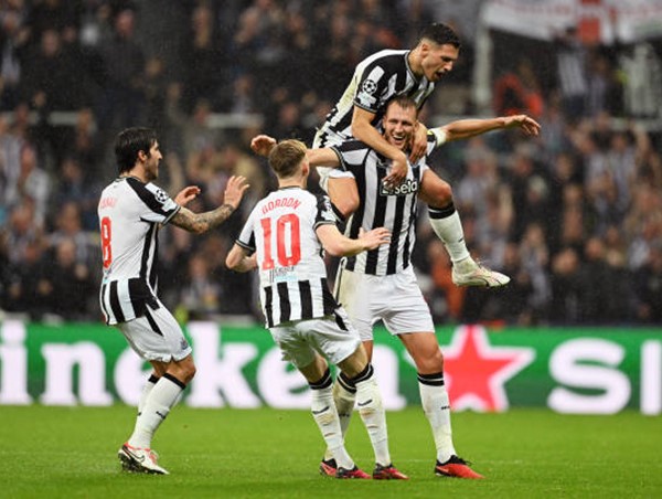 PSG thua thảm trước Newcastle tại Champions League