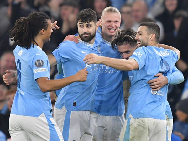 Haaland tỏa sáng, Man City tiến vào vòng 1/8 Champions League