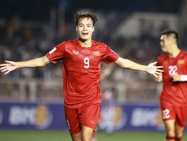 ĐT Việt Nam nhận thưởng 1 tỷ đồng sau chiến thắng trước Philippines